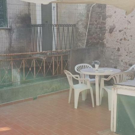 Апартаменты Terrazza Nel Borgo Санто-Стефано-ди-Магра Экстерьер фото